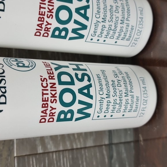 Modess basics diabetic dry skin relief body wash 12 Oz per bottle - Picture 3 of 5